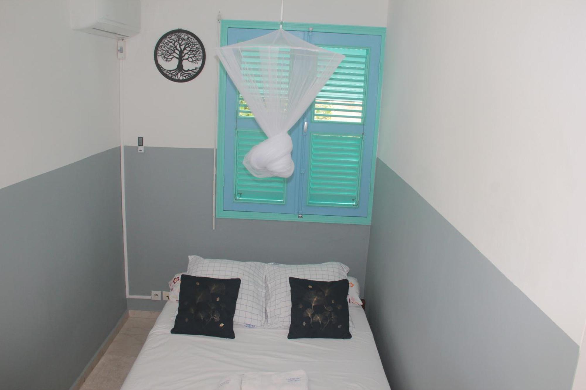 Lambano Studio Grand-Bourg  Экстерьер фото